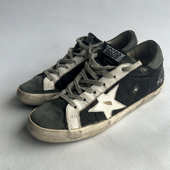 Authentic Golden Goose low top sneakers Size 37 ( 7US) - Picture 3 of 16